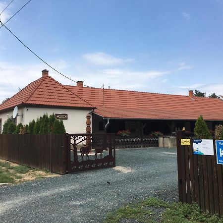 Vadaszhaz Otel Egyhazasradoc Dış mekan fotoğraf