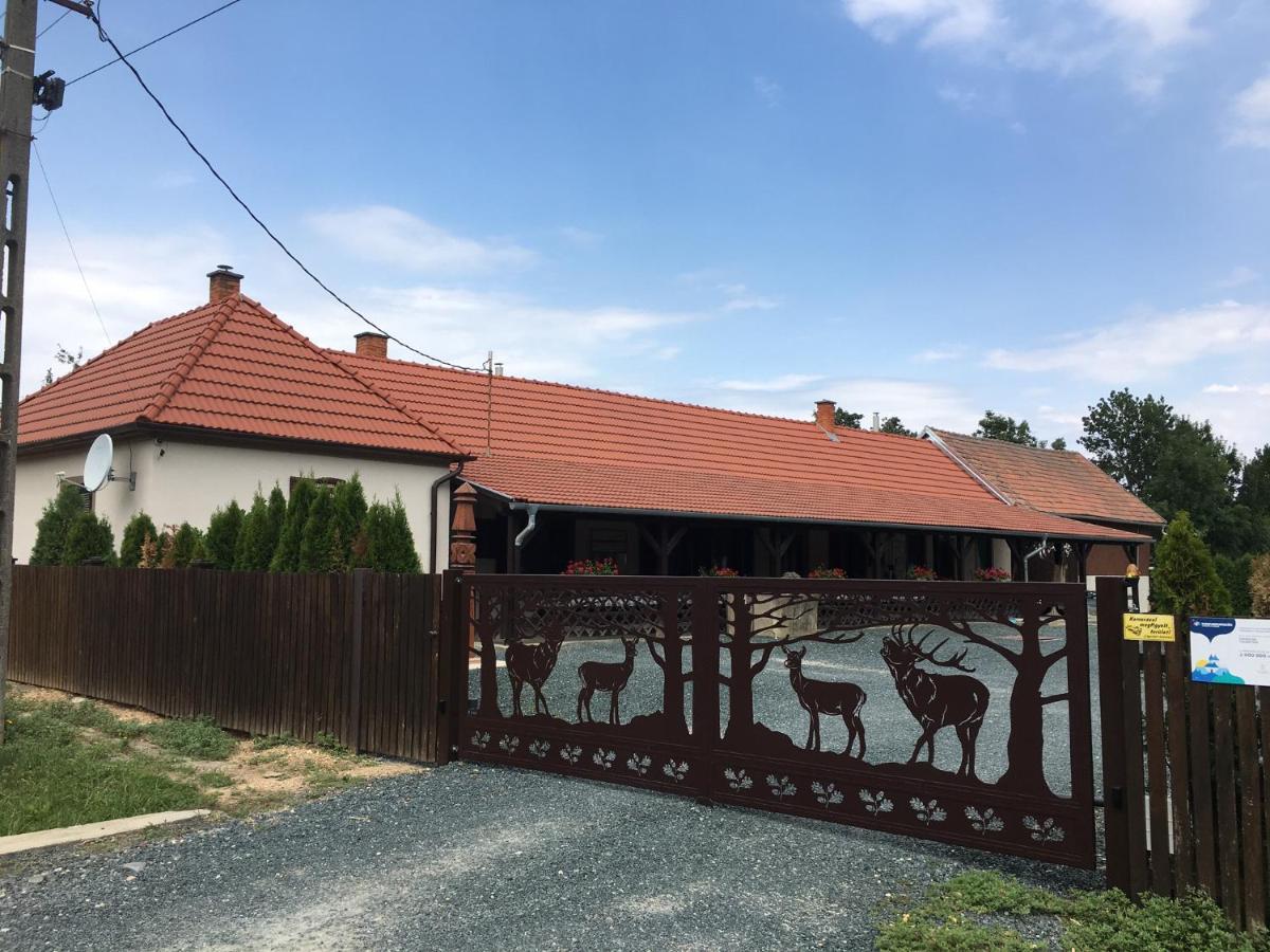Vadaszhaz Otel Egyhazasradoc Dış mekan fotoğraf