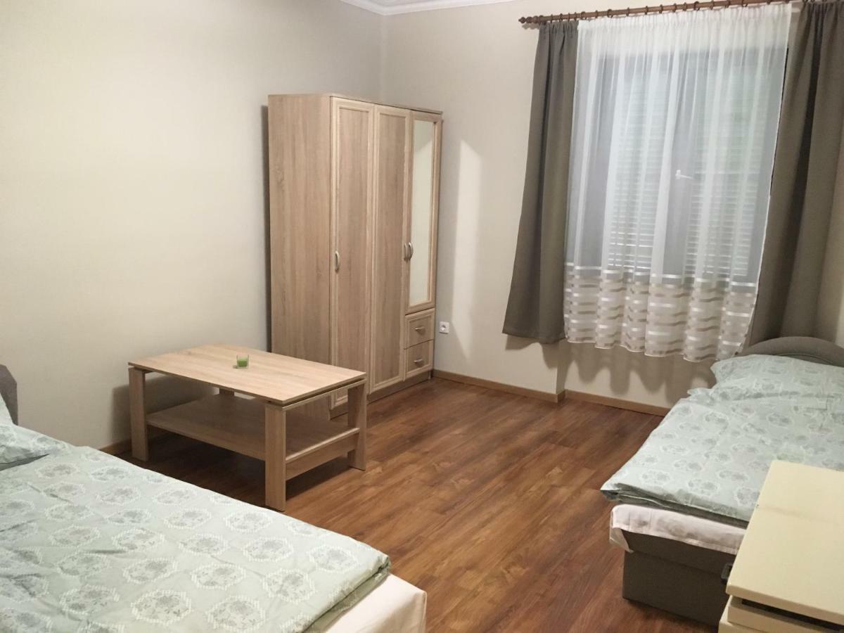Vadaszhaz Otel Egyhazasradoc Dış mekan fotoğraf